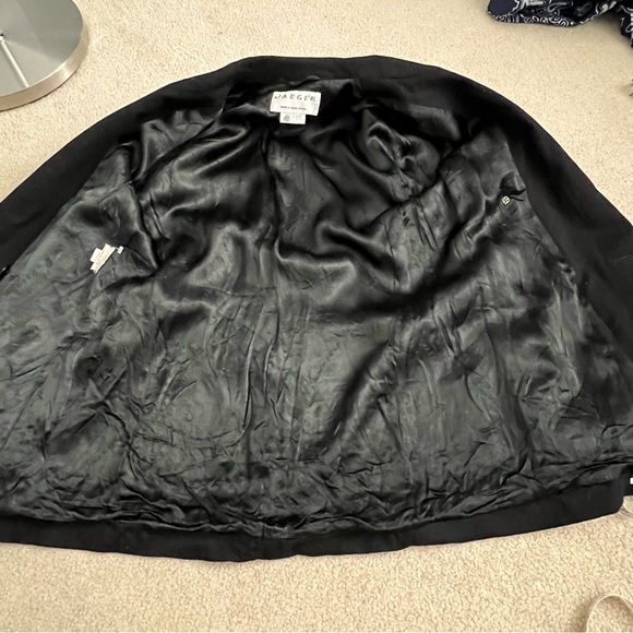 Vintage 1980s Jaeger Women’s Double Breasted Black Wool Blazer Gold Buttons - Picture 9 of 15